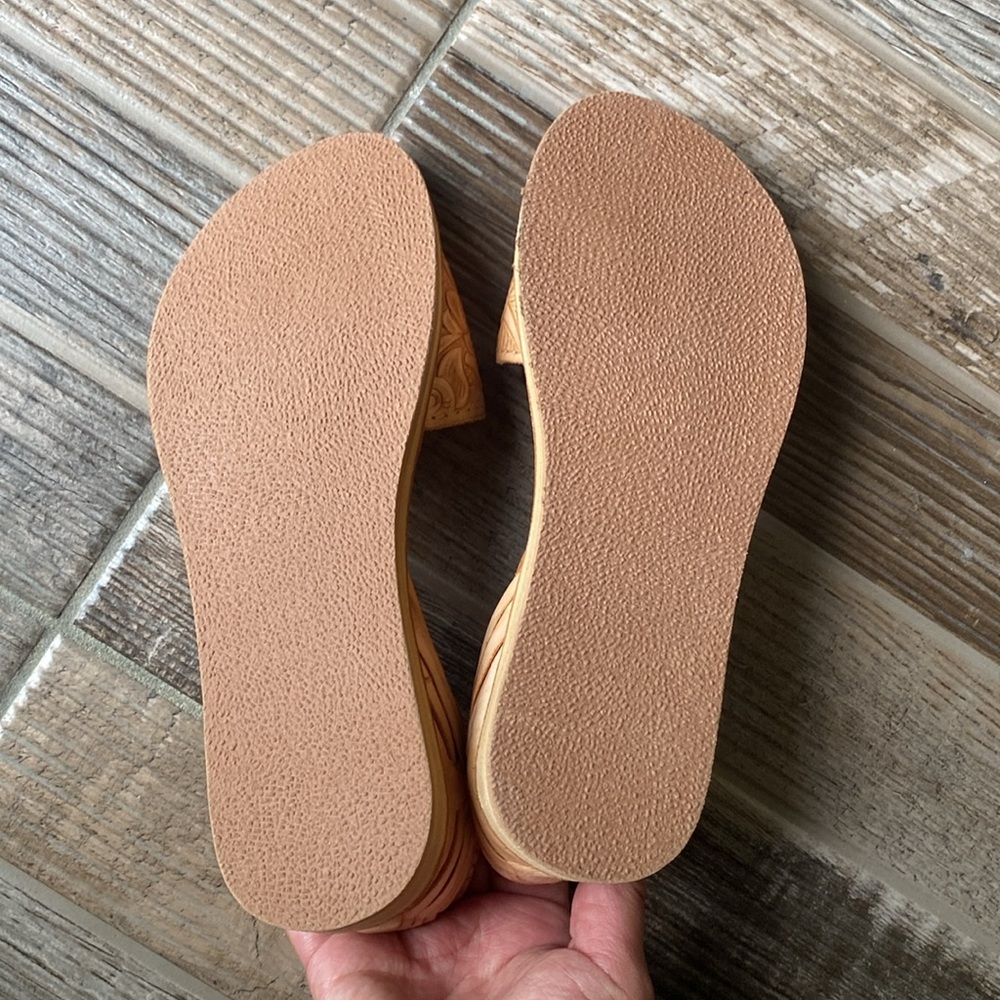 Huaraches - Picture 2 of 4
